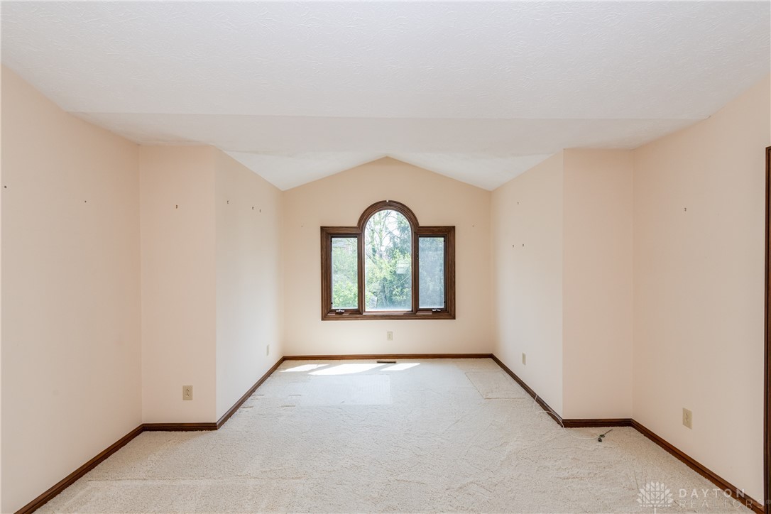 137 Crossridge Drive, Kettering, Ohio image 21