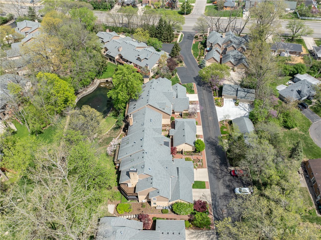 137 Crossridge Drive, Kettering, Ohio image 35