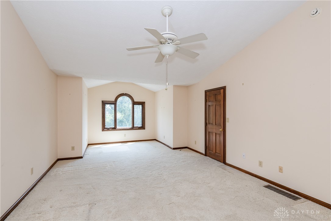 137 Crossridge Drive, Kettering, Ohio image 20