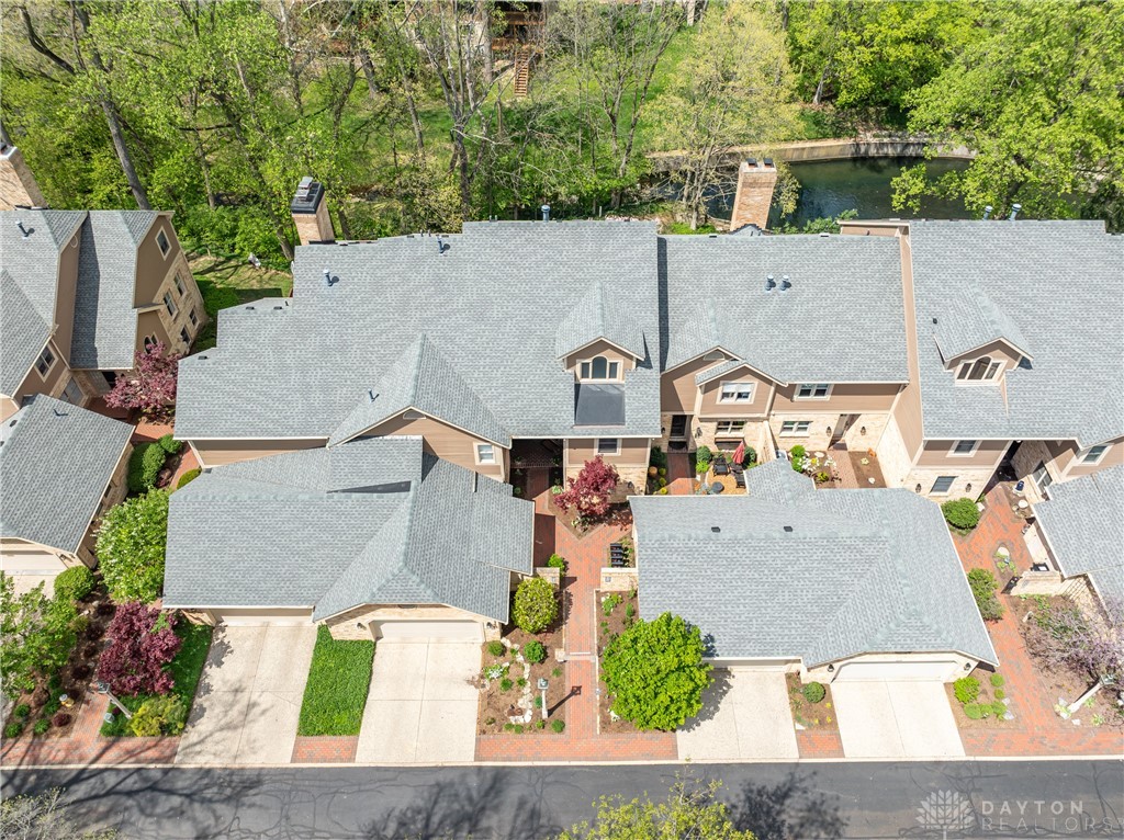 137 Crossridge Drive, Kettering, Ohio image 41