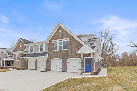 Photo of 2728 Amberwood Lane #17-204, Beavercreek, OH 45431 (MLS # 948717)