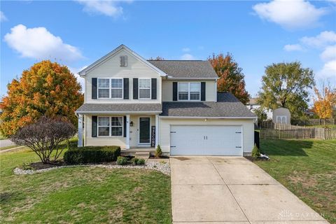 Photo of 5 Concord Circle, Springboro, OH 45066 (MLS # 946691)