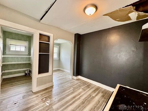 Tiny photo for 200 E Siebenthaler Avenue, Dayton, OH 45405 (MLS # 946190)
