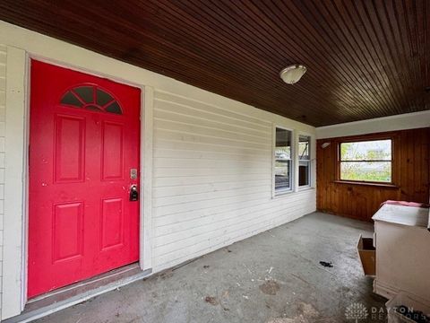 Tiny photo for 200 E Siebenthaler Avenue, Dayton, OH 45405 (MLS # 946190)