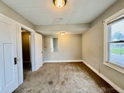 Tiny photo for 200 E Siebenthaler Avenue, Dayton, OH 45405 (MLS # 946190)