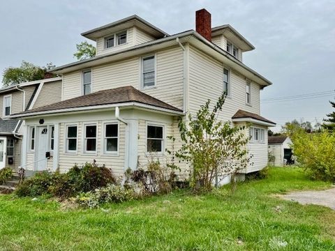Tiny photo for 200 E Siebenthaler Avenue, Dayton, OH 45405 (MLS # 946190)
