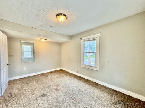 Tiny photo for 200 E Siebenthaler Avenue, Dayton, OH 45405 (MLS # 946190)