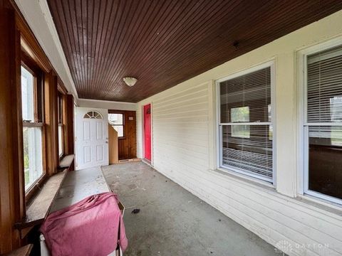 Tiny photo for 200 E Siebenthaler Avenue, Dayton, OH 45405 (MLS # 946190)
