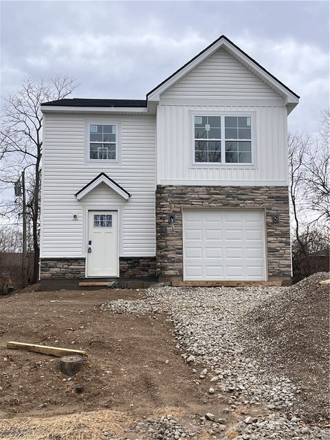 Photo of 1023 Bunche Drive, Dayton, OH 45417 (MLS # 947578)