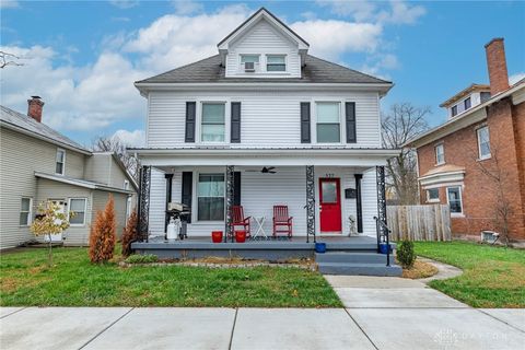 Photo of 527 S Main Street, Franklin, OH 45005 (MLS # 947556)