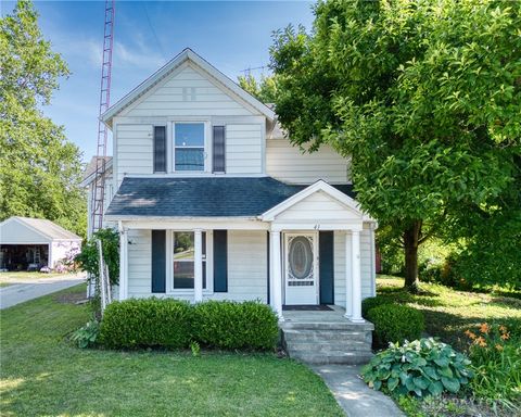 Homes For Sale - 41 E Main Street<br/> Montgomery County, Phillipsburg, OH 45354