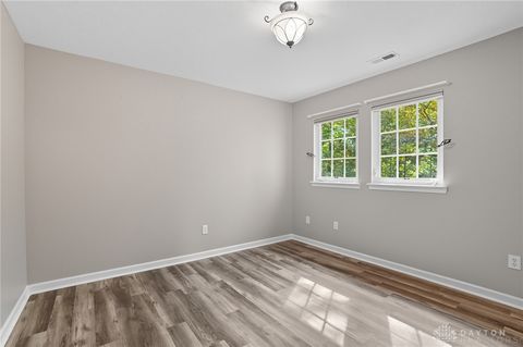 Tiny photo for 2584 Greenbrier Court, Beavercreek, OH 45431 (MLS # 945396)