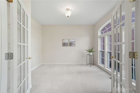 Tiny photo for 2584 Greenbrier Court, Beavercreek, OH 45431 (MLS # 945396)