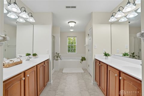 Tiny photo for 2584 Greenbrier Court, Beavercreek, OH 45431 (MLS # 945396)