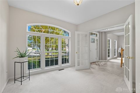 Tiny photo for 2584 Greenbrier Court, Beavercreek, OH 45431 (MLS # 945396)