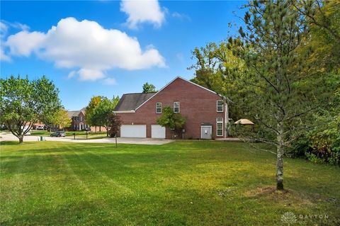 Tiny photo for 2584 Greenbrier Court, Beavercreek, OH 45431 (MLS # 945396)