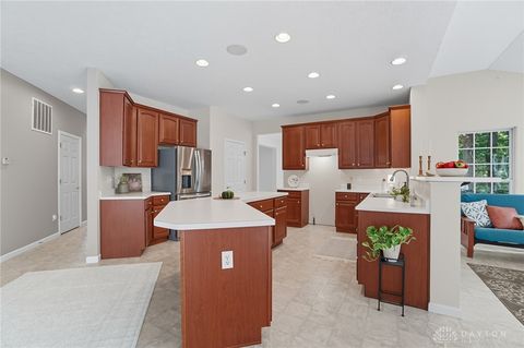 Tiny photo for 2584 Greenbrier Court, Beavercreek, OH 45431 (MLS # 945396)