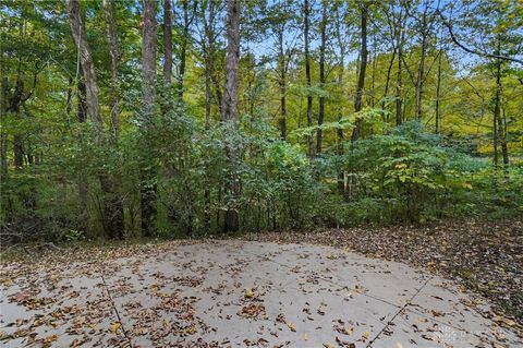 Tiny photo for 2584 Greenbrier Court, Beavercreek, OH 45431 (MLS # 945396)