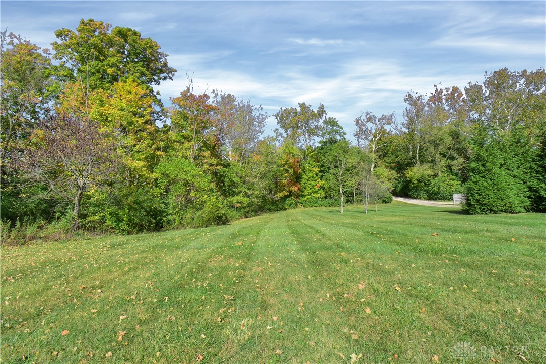 12246 Chickenbristle Road, Farmersville, Ohio image 3