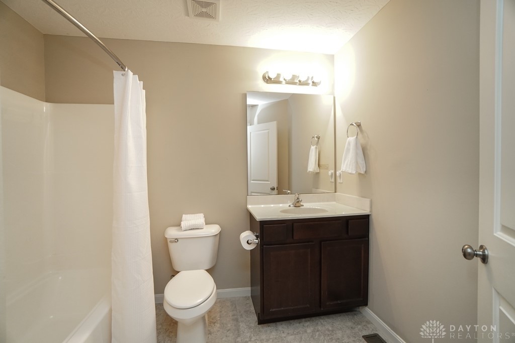 807 Morgan Drive, Monroe, Ohio image 18