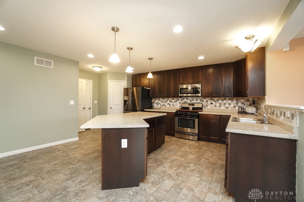 807 Morgan Drive, Monroe, Ohio image 11