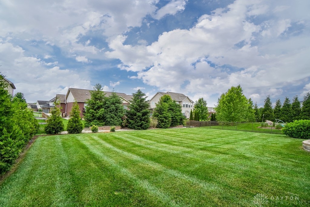 807 Morgan Drive, Monroe, Ohio image 35
