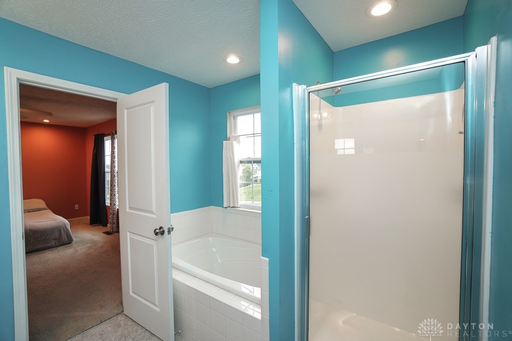 807 Morgan Drive, Monroe, Ohio image 17