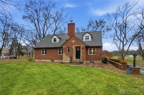 Photo of 4318 E Patterson Road, Beavercreek, OH 45430 (MLS # 948326)