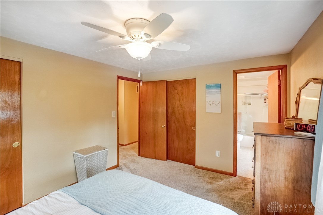6949 Michelle Place, Clayton, Ohio image 16