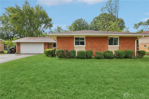 Photo of 708 Burman Avenue, Dayton, OH 45426 (MLS # 951148)