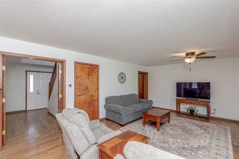 Tiny photo for 127 Voyage Drive, Eaton, OH 45320 (MLS # 945285)