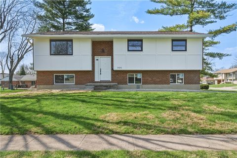 Photo of 1105 Paget Drive, Miamisburg, OH 45342 (MLS # 955122)