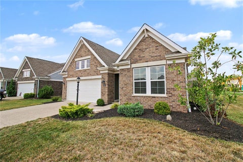 Homes For Sale - 5100 Renaissance Park Drive<br/> Franklin, OH 45005