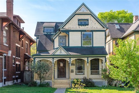 Photo of 320 Park Drive, Dayton, OH 45410 (MLS # 956955)