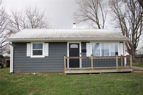 Photo of 267 Pat Lane, Fairborn, OH 45324 (MLS # 954317)