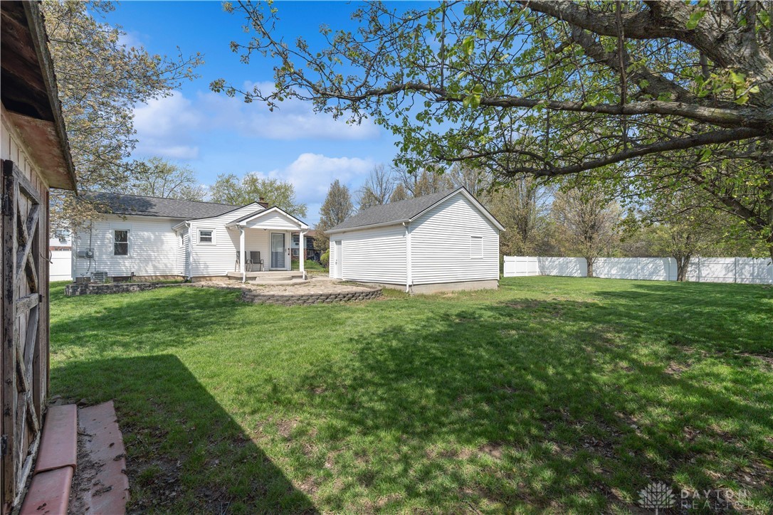 2142 Beaver Valley Road, Fairborn, Ohio image 7