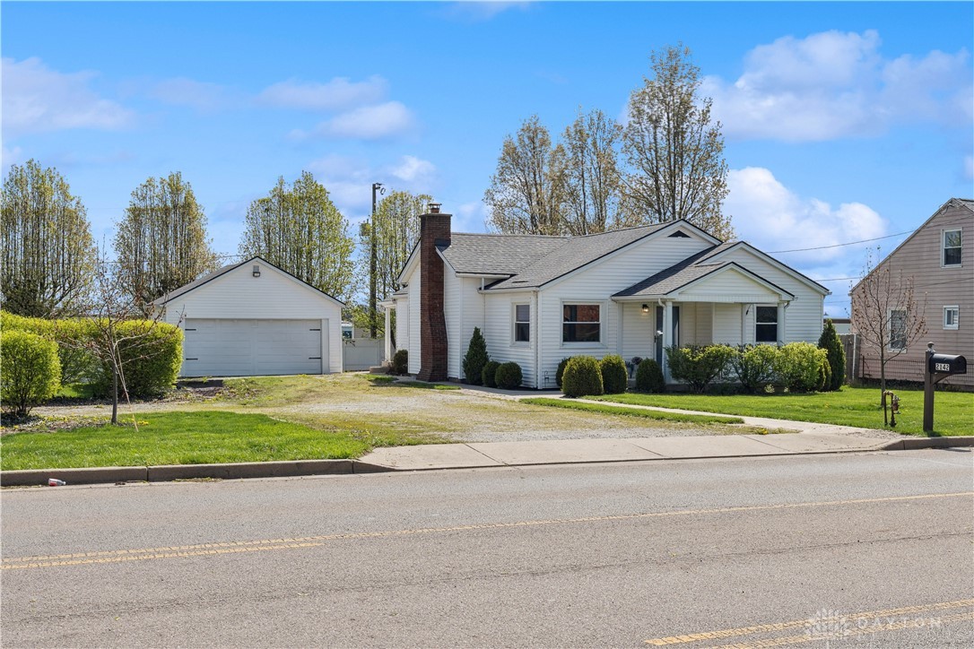 2142 Beaver Valley Road, Fairborn, Ohio image 4