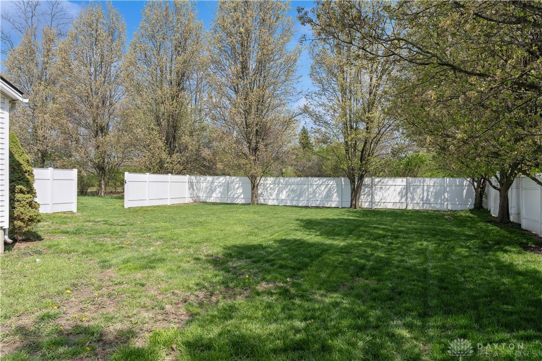 2142 Beaver Valley Road, Fairborn, Ohio image 9