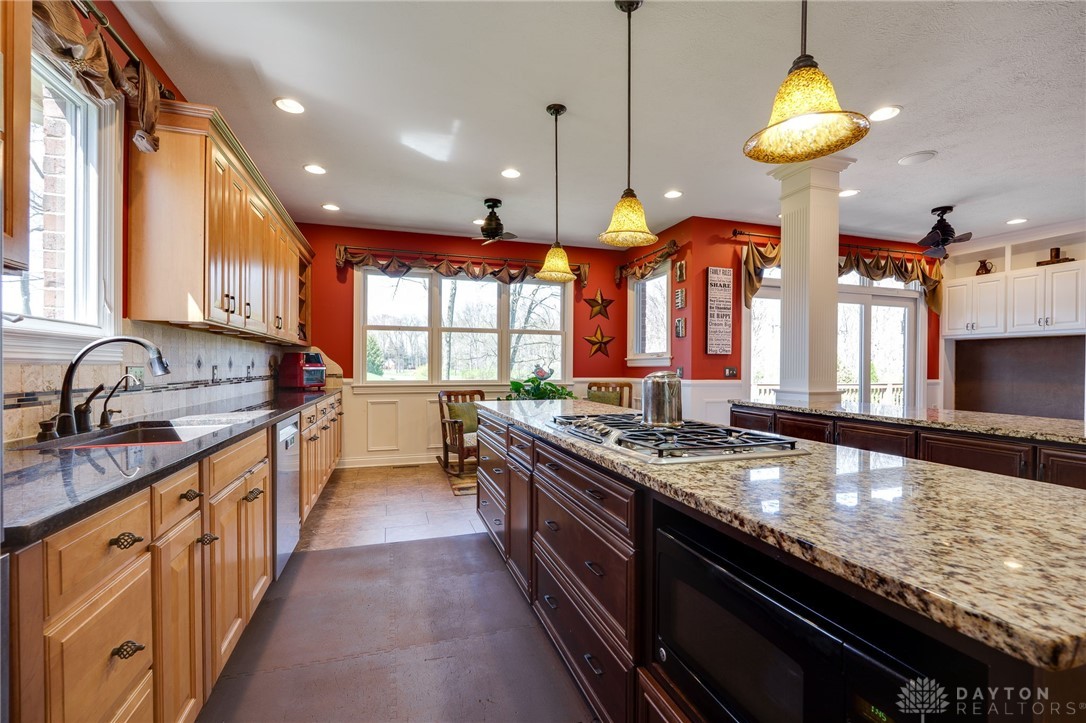 211 Stratford Lane, Xenia, Ohio image 18