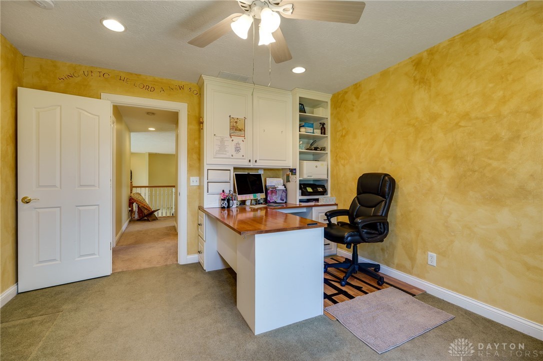 211 Stratford Lane, Xenia, Ohio image 30