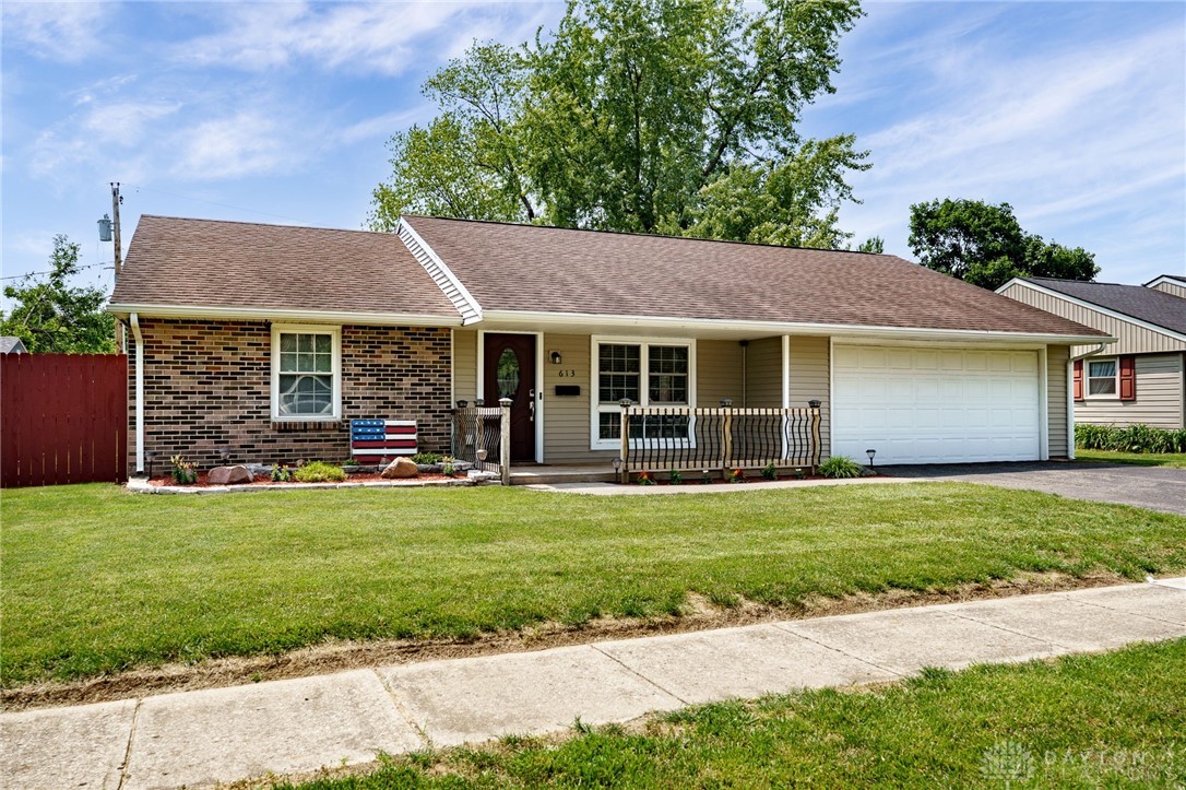 613 Spinning Road, New Carlisle, Ohio image 3