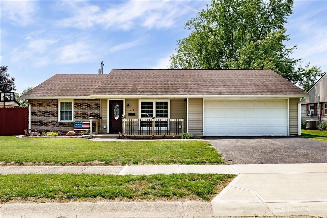 613 Spinning Road, New Carlisle, Ohio image 1