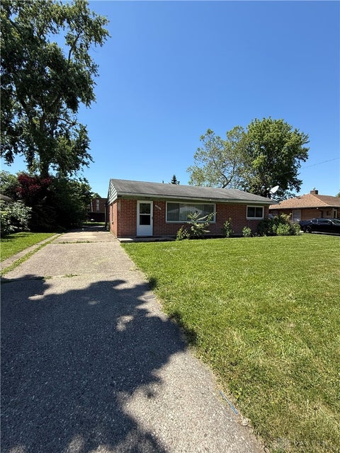 Homes For Sale - 3791 Kingswood Drive<br/> Dayton, OH 45429