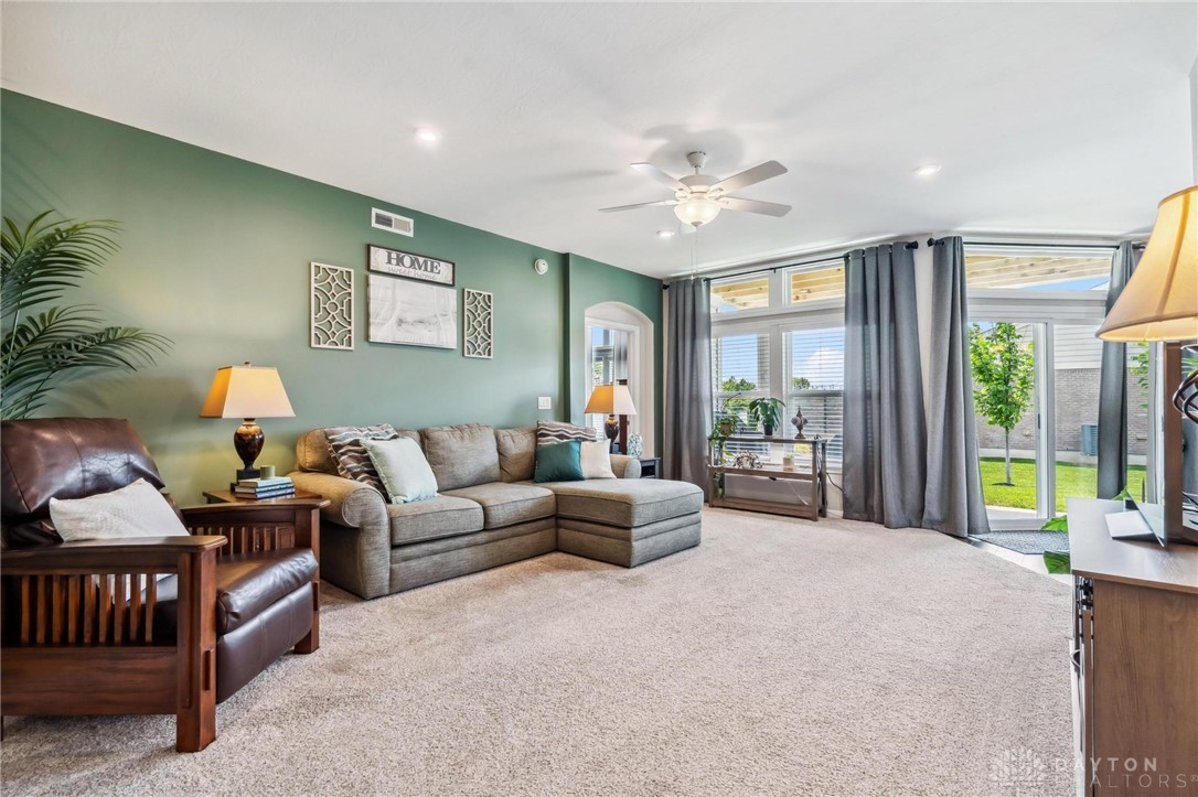 21 Pebble Brook Place, Springboro, Ohio image 4