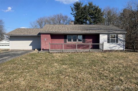 Photo of 4678 Bigger Road, Dayton, OH 45440 (MLS # 953121)