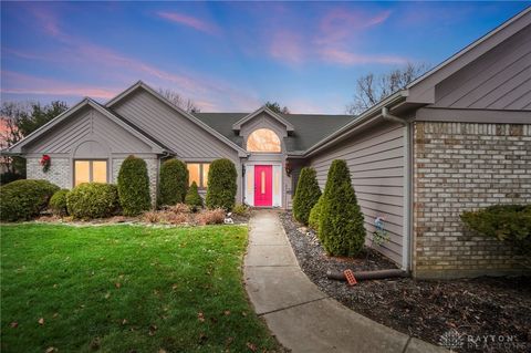 Photo of 8817 Ridgewood Place, Springboro, OH 45066 (MLS # 948708)