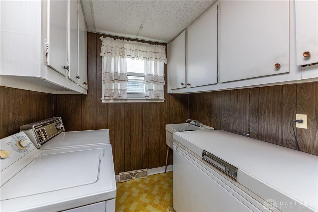 314 N Miami Avenue, Bradford, Ohio image 21