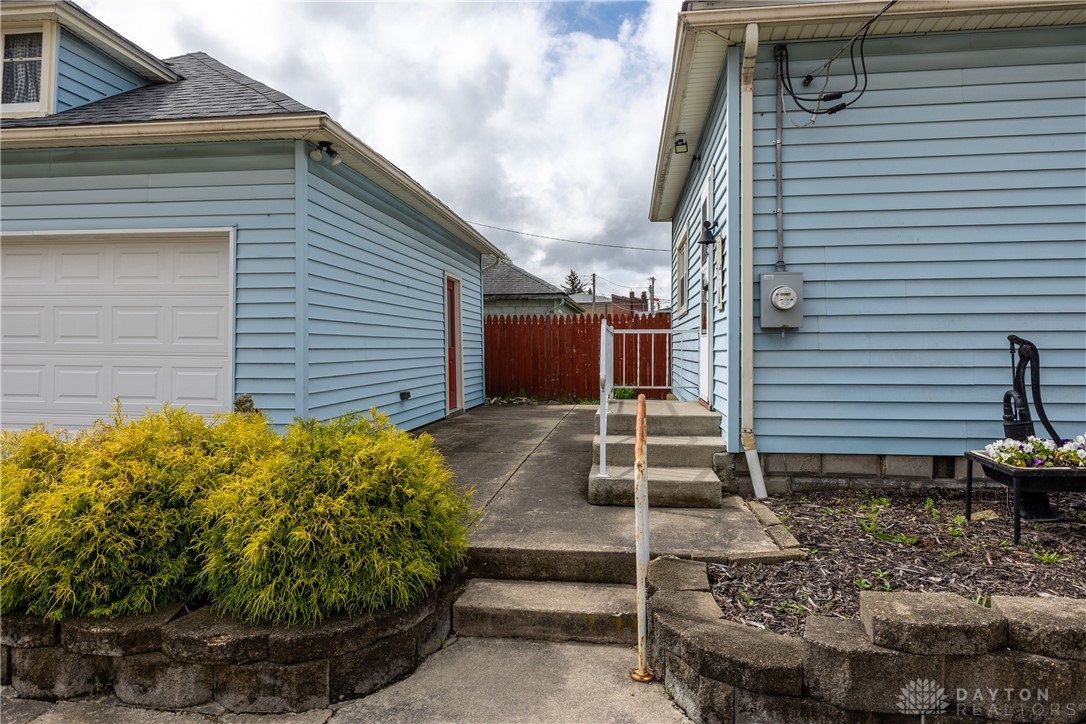 314 N Miami Avenue, Bradford, Ohio image 9