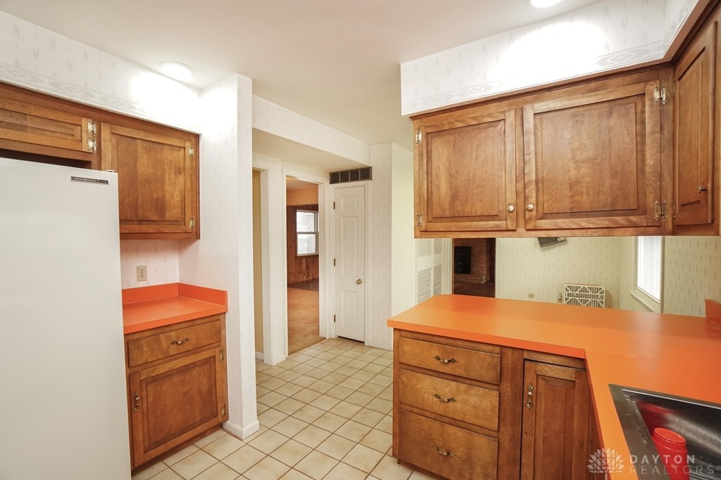 6401 Broken Arrow Place, Dayton, Ohio image 14