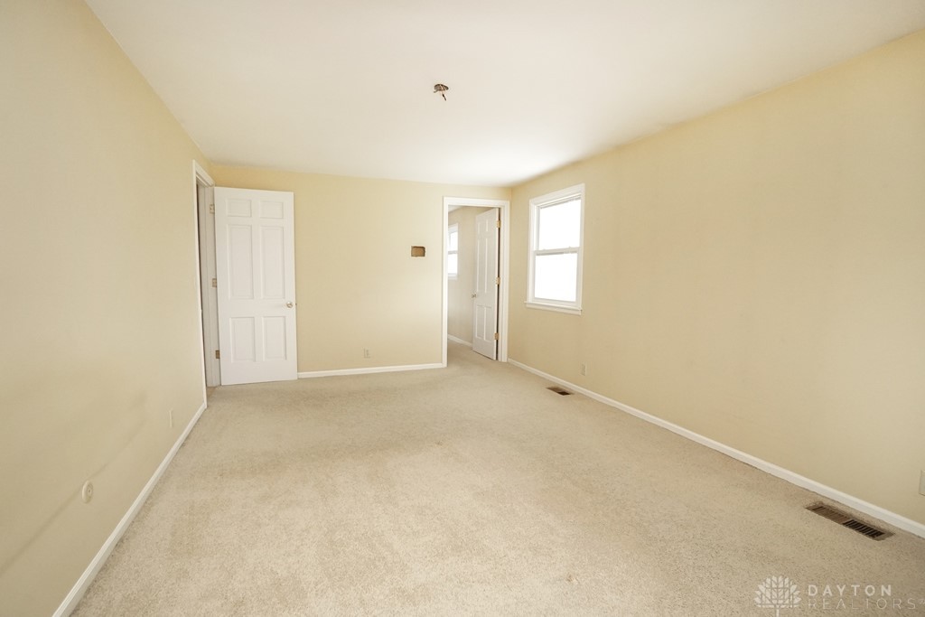 6401 Broken Arrow Place, Dayton, Ohio image 40
